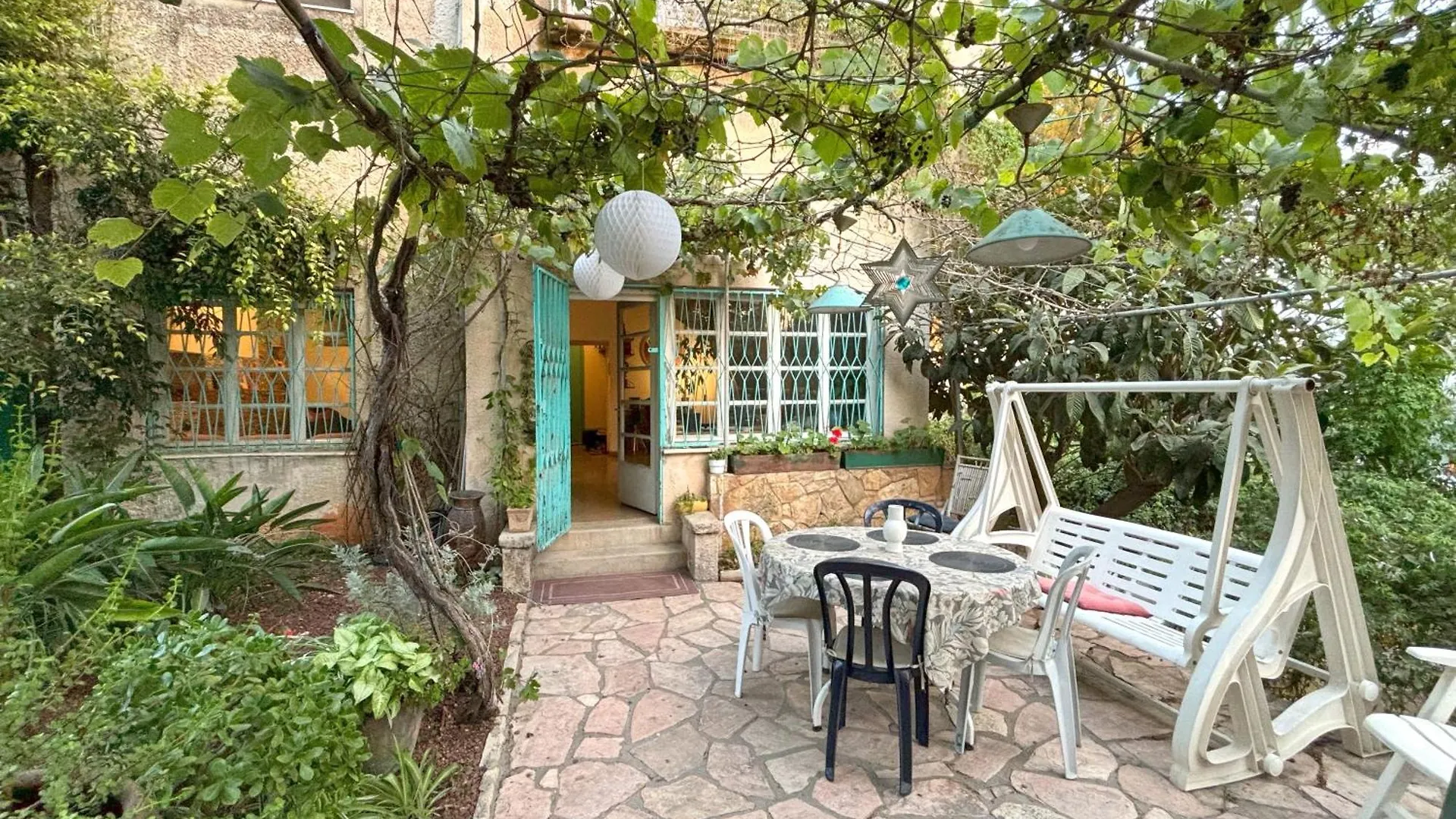 בית הארחה חיפה Province Style 2 Floor House With The Garden, Roof And Fireplace